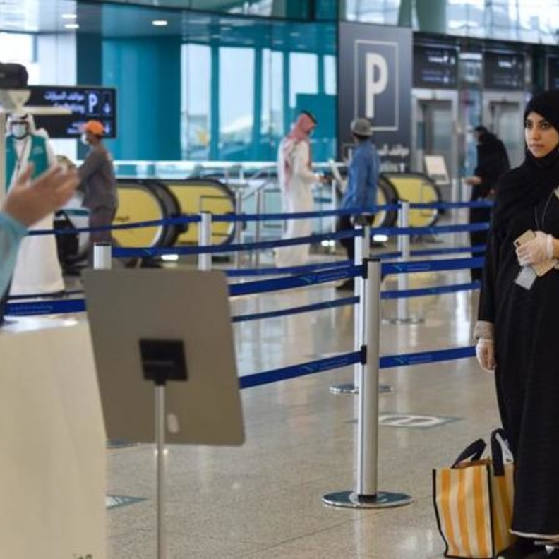  عودة الحياة إلى المنافذ الجوية والبرية