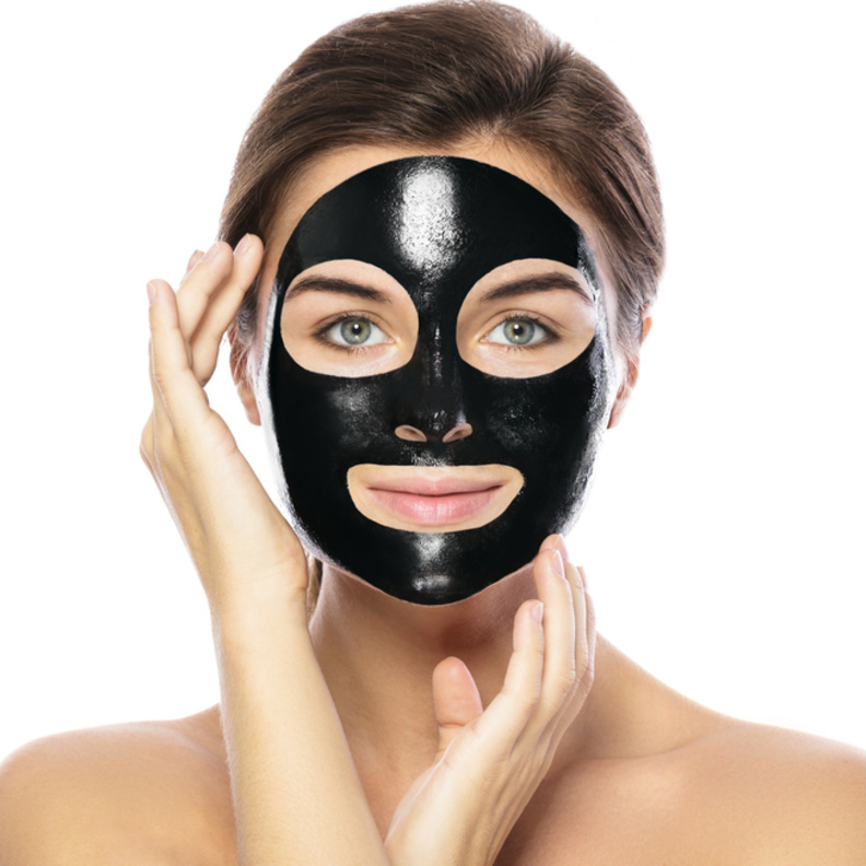  نصائح جمالية عند استخدام ماسك الطين والفحم للتخلص من الرؤوس السوداء