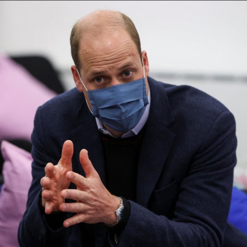  الأمير وليام يتلقى الجرعة الأولى من لقاح كوفيد-19