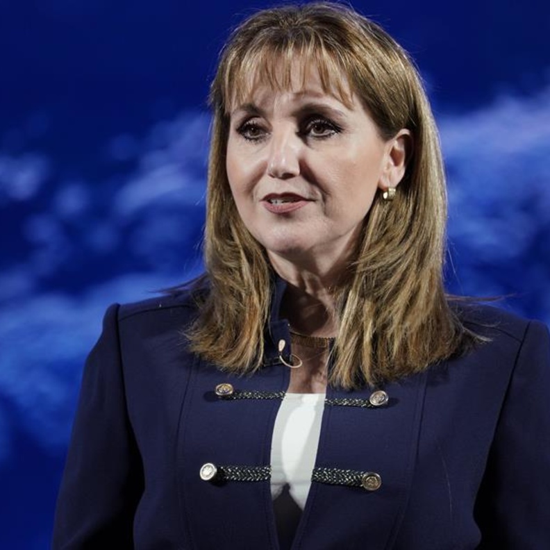 خبيرة السياحة العالمية غلوريا جيفارا تتولى منصب كبيرة المستشارين في وزارة السياحة