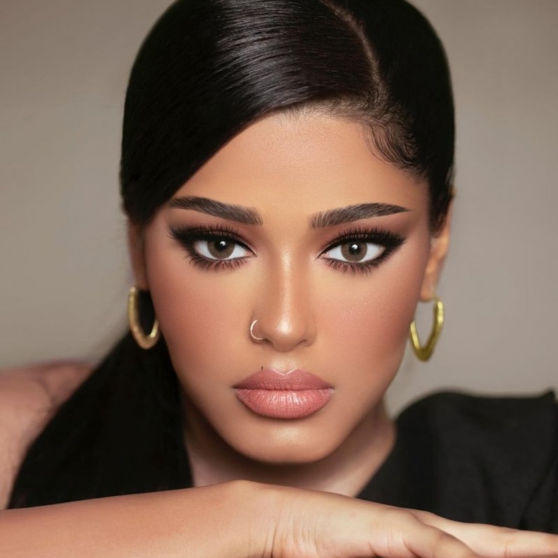 مكياج للبشرة الحنطية على طريقة ساره السبيعي