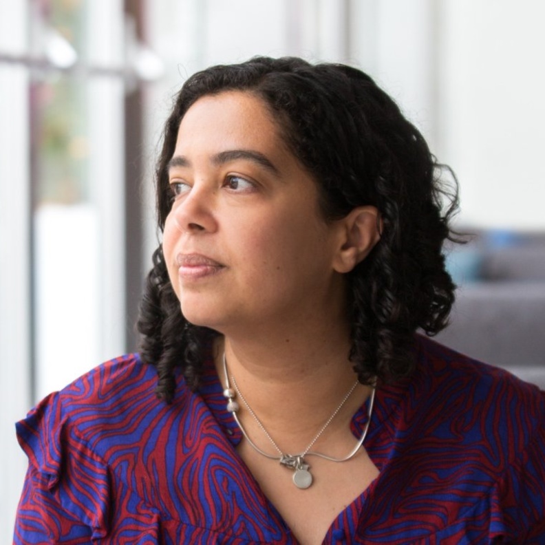  الفنانة الإماراتية هند مزينة