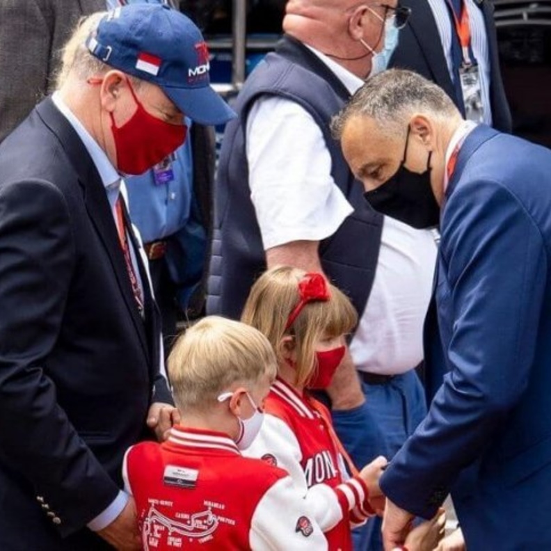  الأمير ألبرت وطفليه التوأم في سباق جائزة موناكو الكبرى