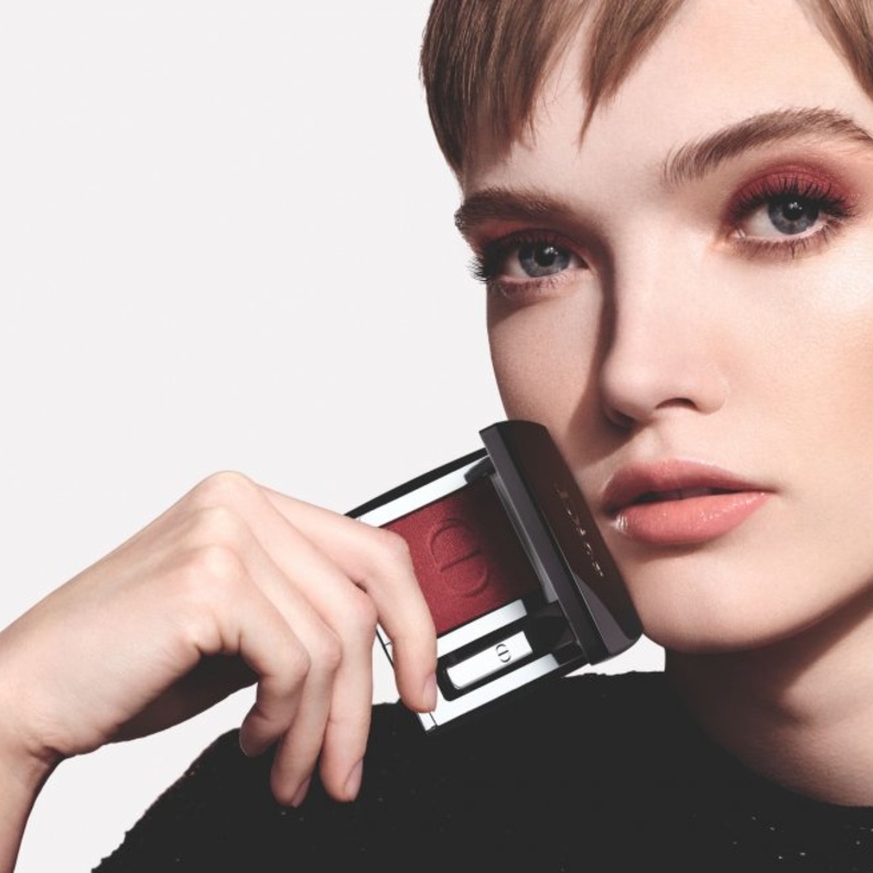 Diorshow.. زيّني عينيك بمستحضرات Dior