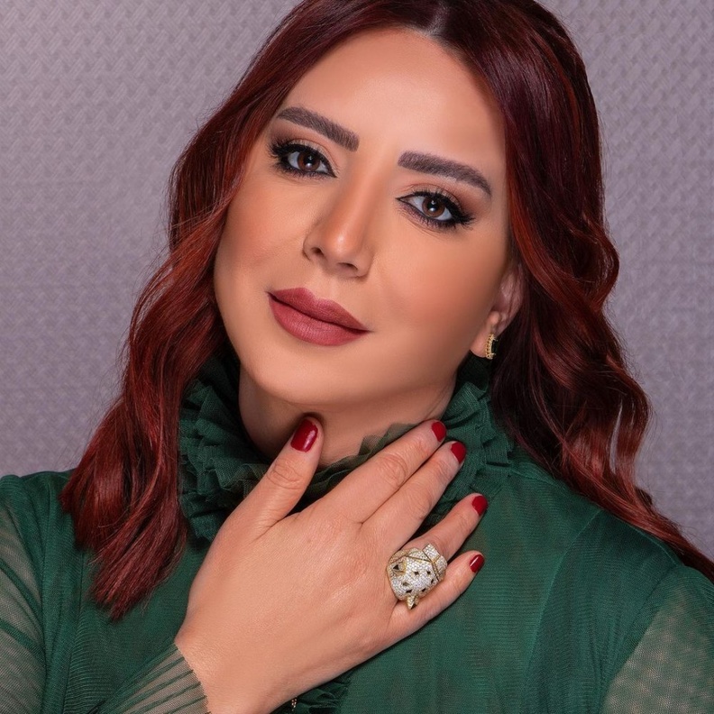  مكياج عصري للمرأة الاربعينية 