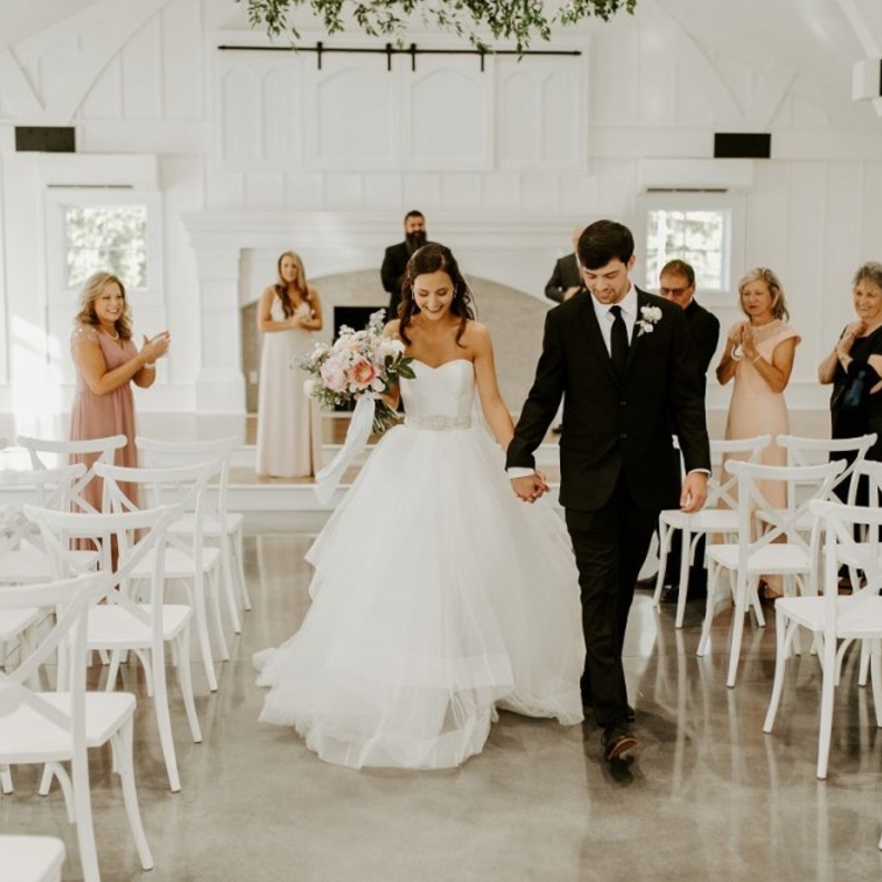  7 أسباب ستجعلك تقررين إقامة حفل زفاف صغير