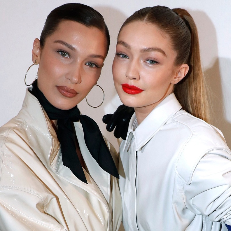 جيجي وبيلا حديد 