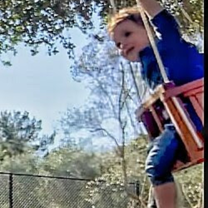 في صورته الجديدة.. آرتشي نسخة طبق الأصل من والدته ميغان ماركل