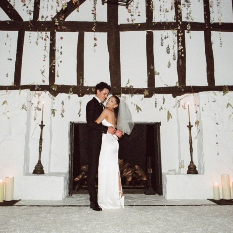 أريانا جراندي و دالتون جوميز