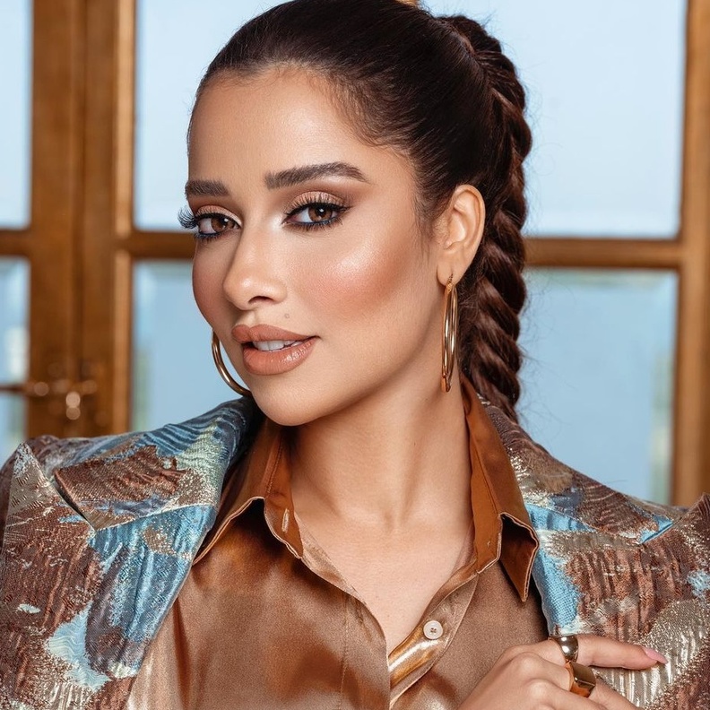  تسريحات شعر ومكياج النجمات هذا الاسبوع