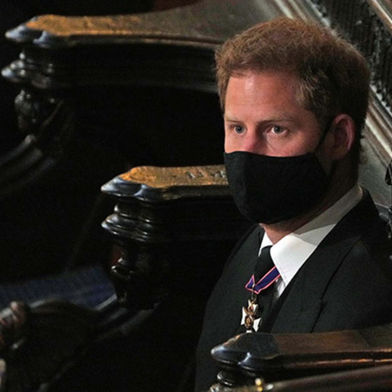  القصر يعلق على الطريقة التي علم بها الأمير هاري بوفاة جده