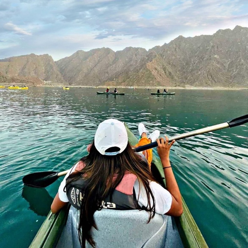 حتا كاياك.. تجربة سياحية مميزة لعشاق المغامرة بالإمارات