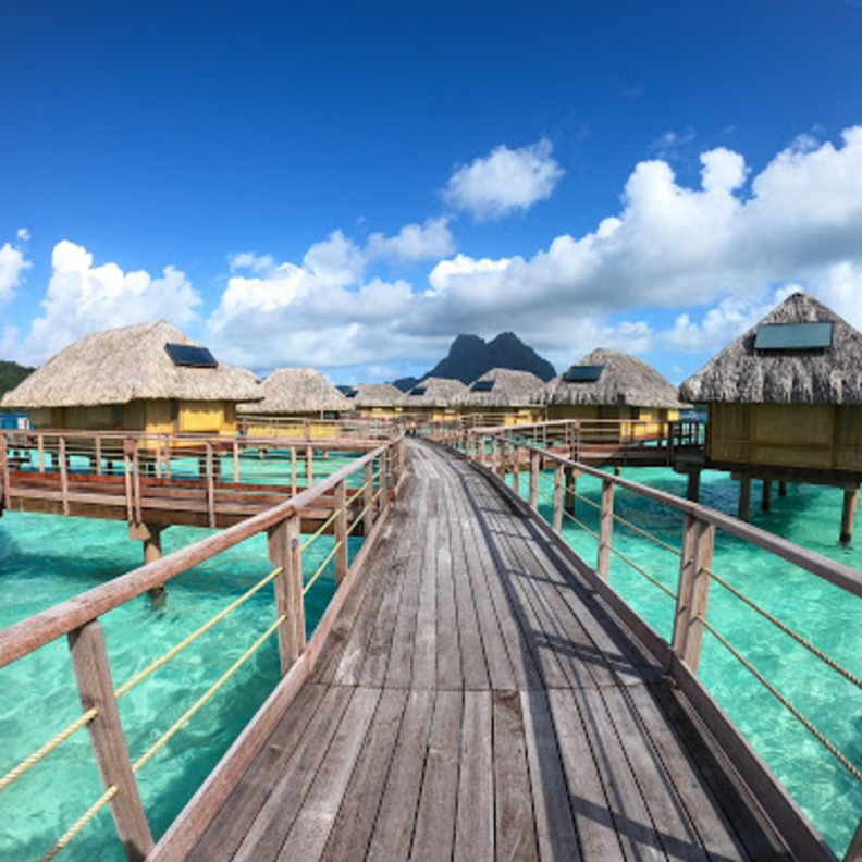  جزر تاهيتي، جنوب المحيط الهادئ