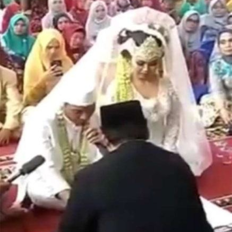 العروس أدهشت حضور حفل الزفاف