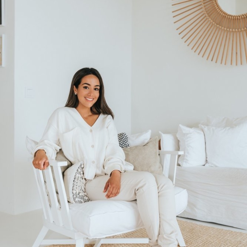 هيا خليفة الفاضل:  مصممة الأزياء والمديرة الإبداعية لنسيم الأندلس ومؤسسة استوديو نسما