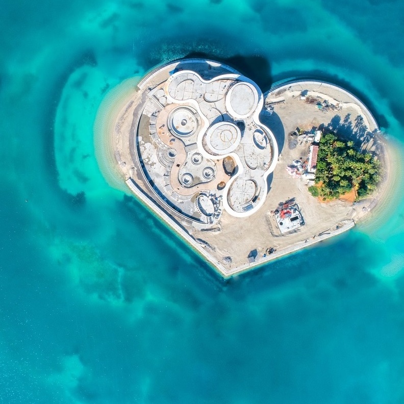 جزيرة "شهر العسل"