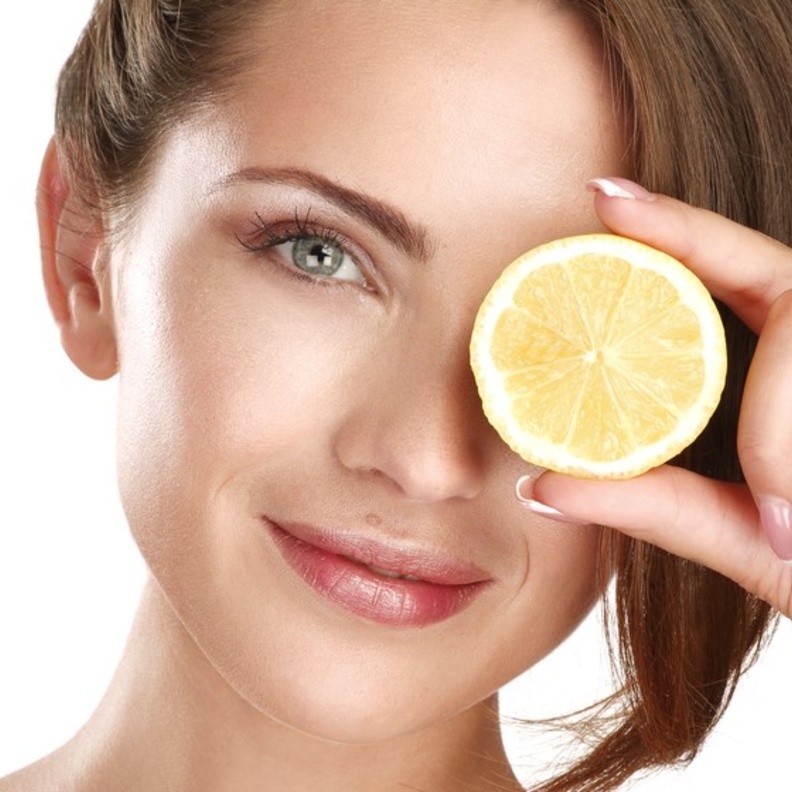 نصائح لاستخدام ماشك قشر الليمون وماؤ جز الهند لازالة ندبات حب الشباب