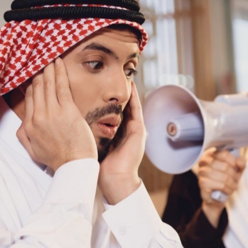 عبارات لا تقوليها لزوجك عند عودته إلى المنزل