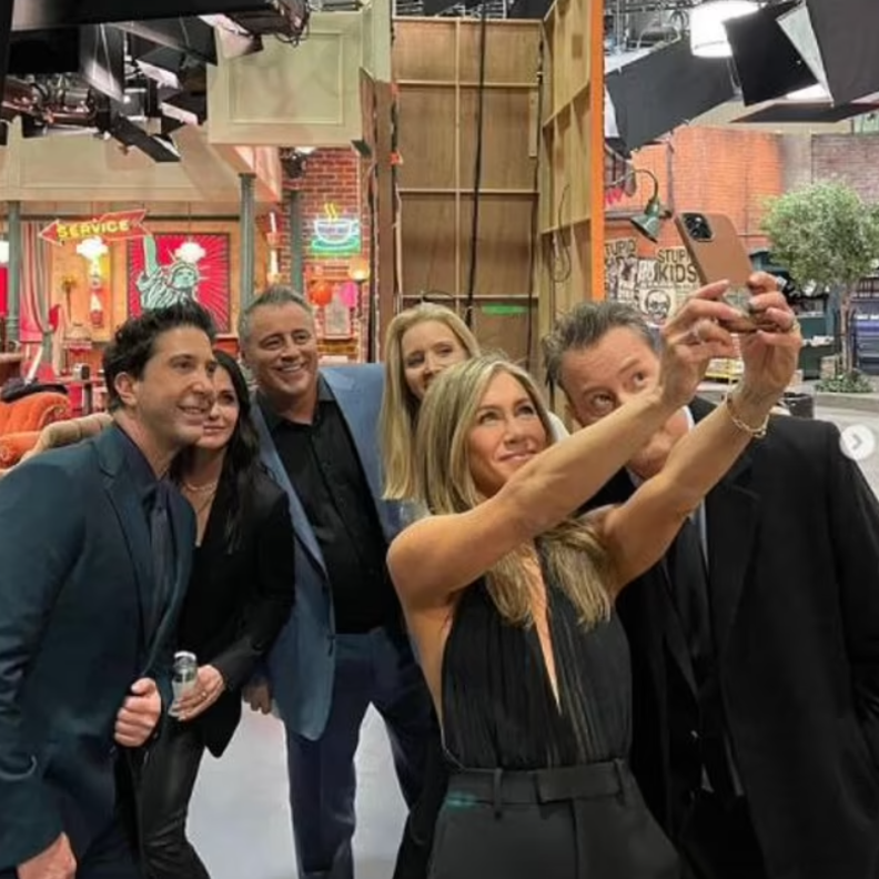 أبطال فريندز