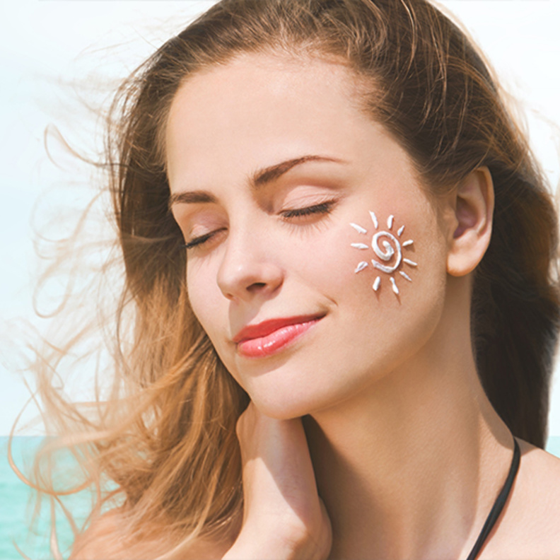 مستحضرات كريم للوقاية من الشمس في صيف 2021