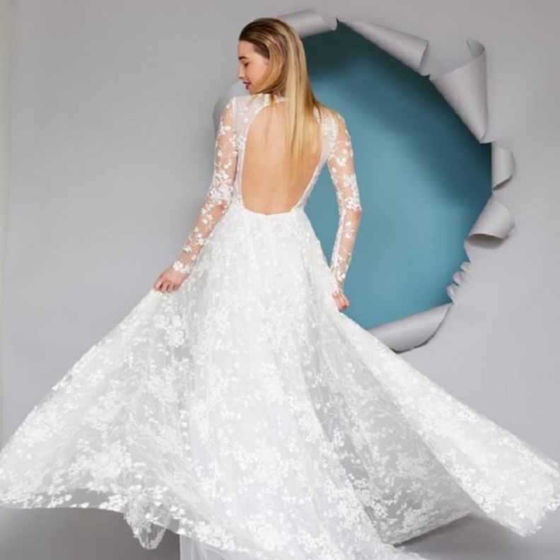 فساتين زفاف مع ظهر مفتوح من gracy accad