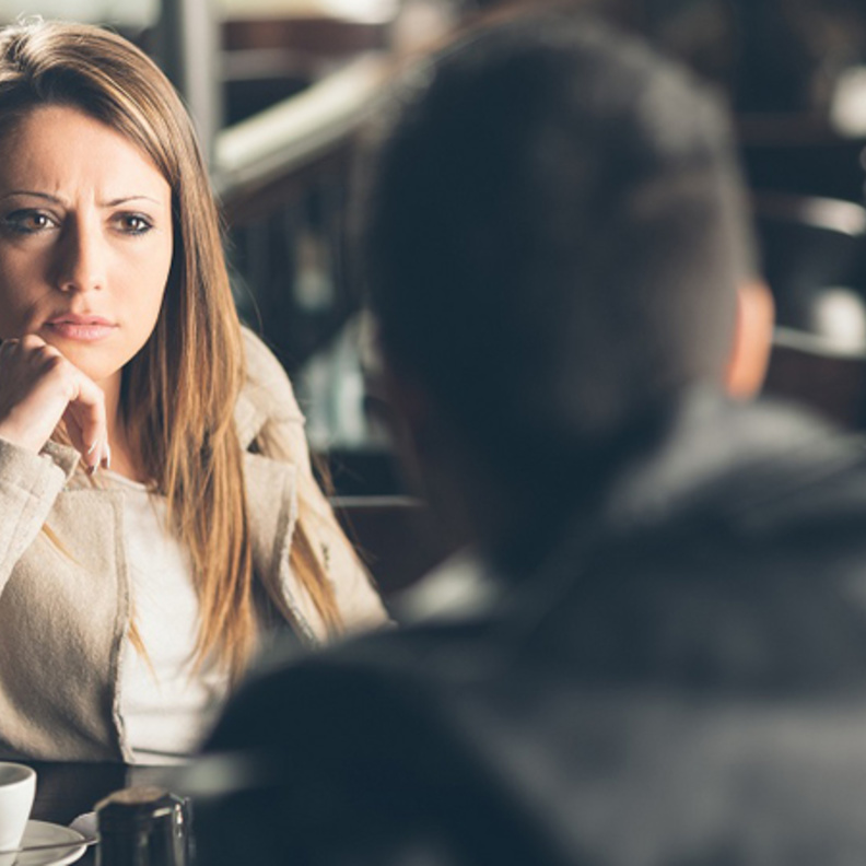 أكثر علامات الرجل المخادع وضوحاً للمرأة