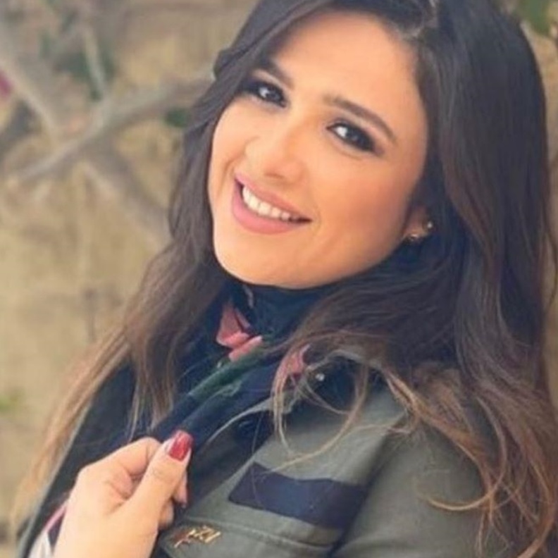 ياسمين عبدالعزيز