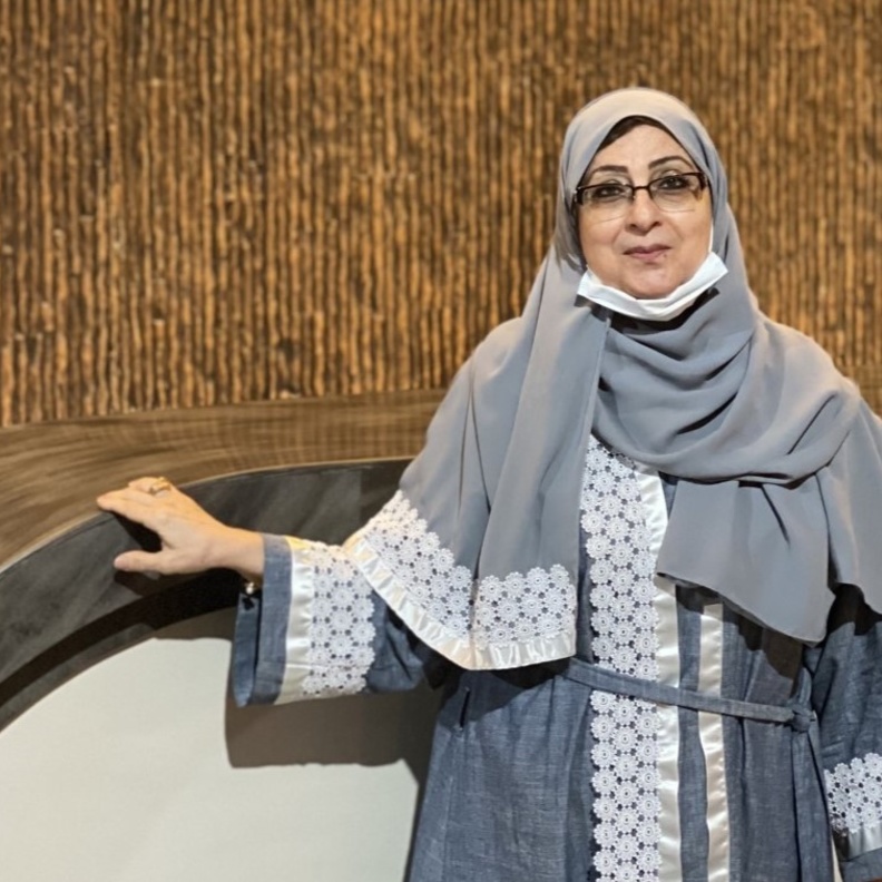  الكاتبة والمطوفة فاتن حسين تصدر كتاب سيدة المدائن ودرة الأوطان