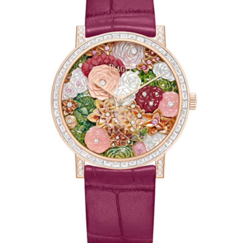 ساعات فنية بالمينا والنقش الأثري