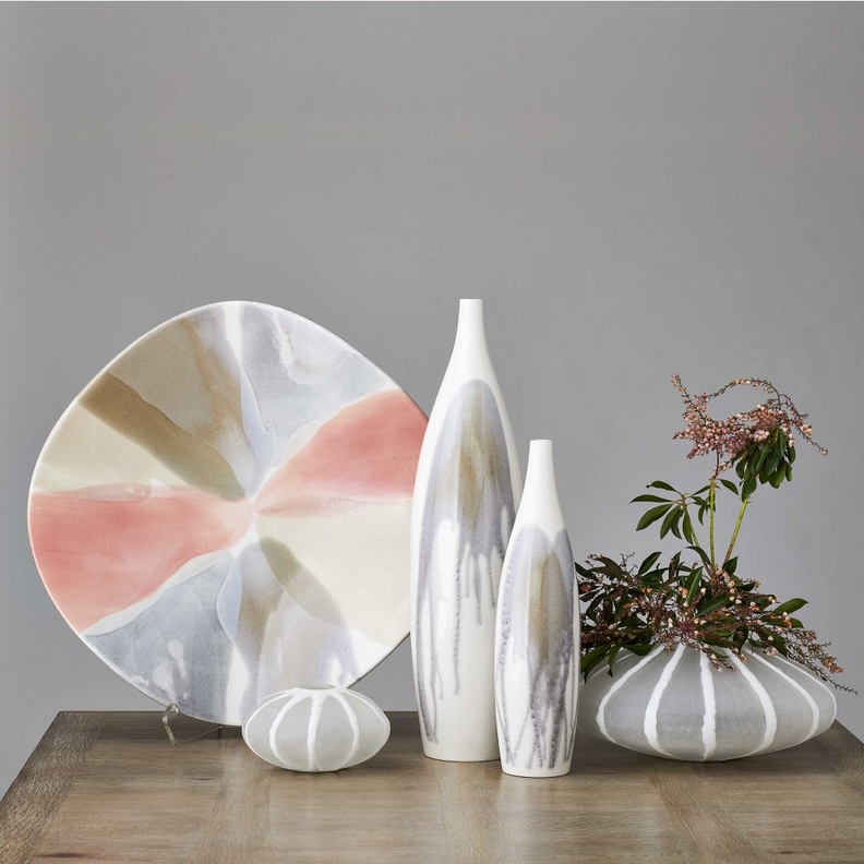 انتيريرز تكشف عن أبرز ألوان موسم ربيع وصيف 2021