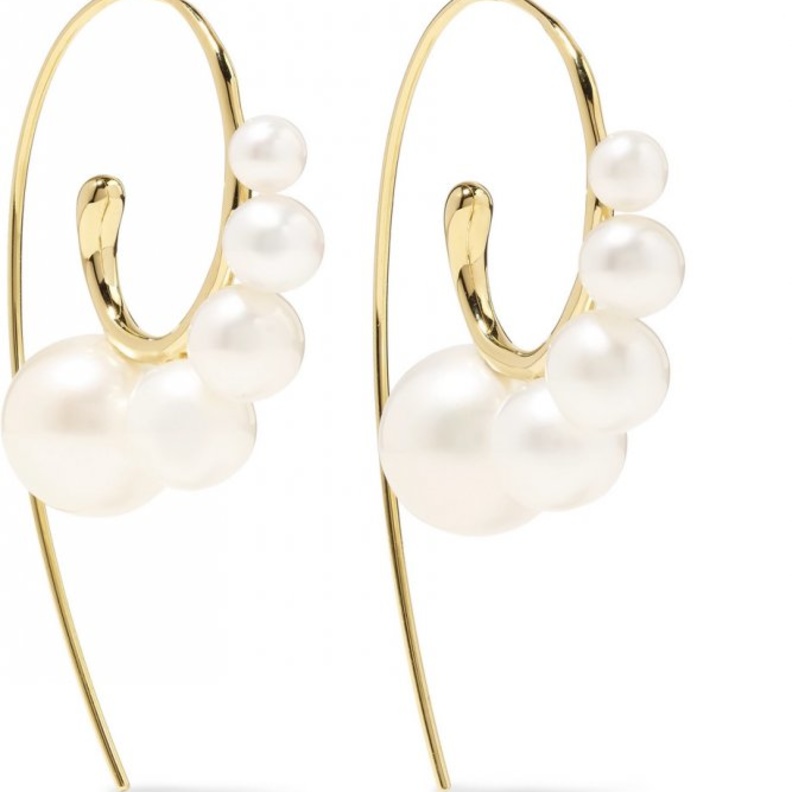 أقراط من أنيسا كيرميش Anissa Kermiche