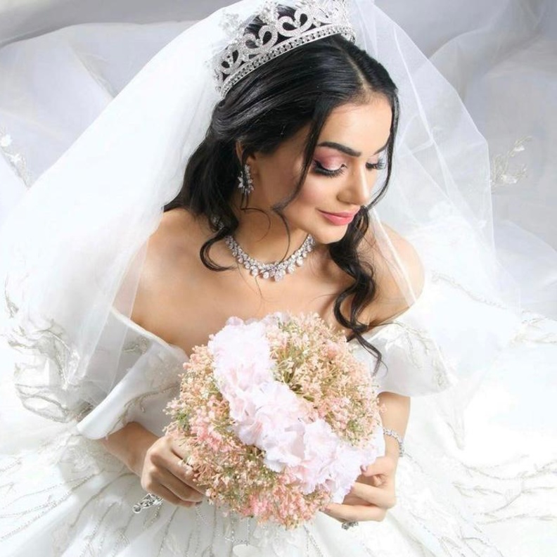  تصوير عروس بكاميرا المصورة وسن العصيمي