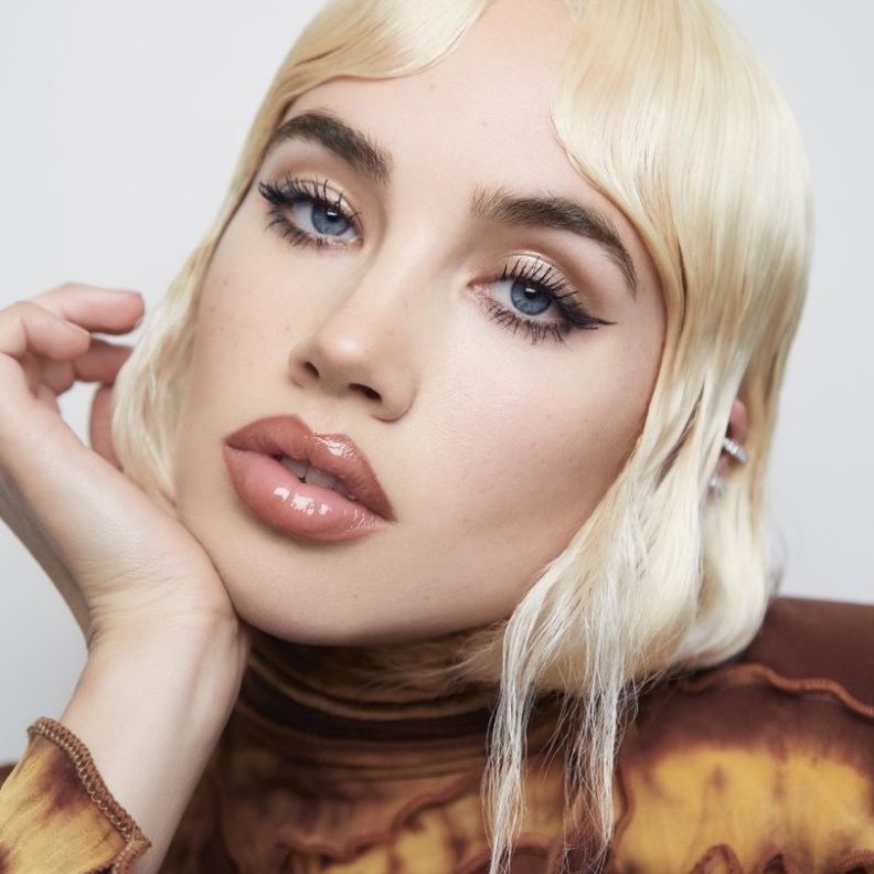 تألقي في الربيع من خلال عيون Byredo