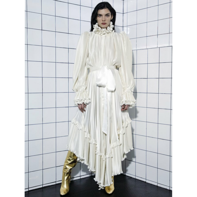 فساتين حوامل للسهرة باللون الابيض باسلوب Ac9