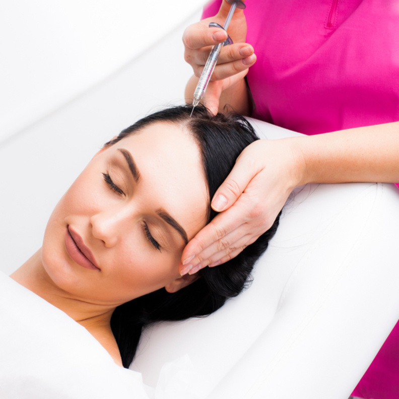 بوتوكس الشعر هو علاج غير كيميائي يغذي شعرك ويمنحك لمعان خاص