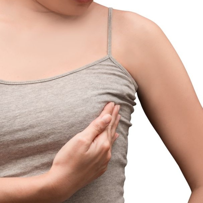  هل الم الثدي بعد الدورة طبيعي وما هي الاسباب