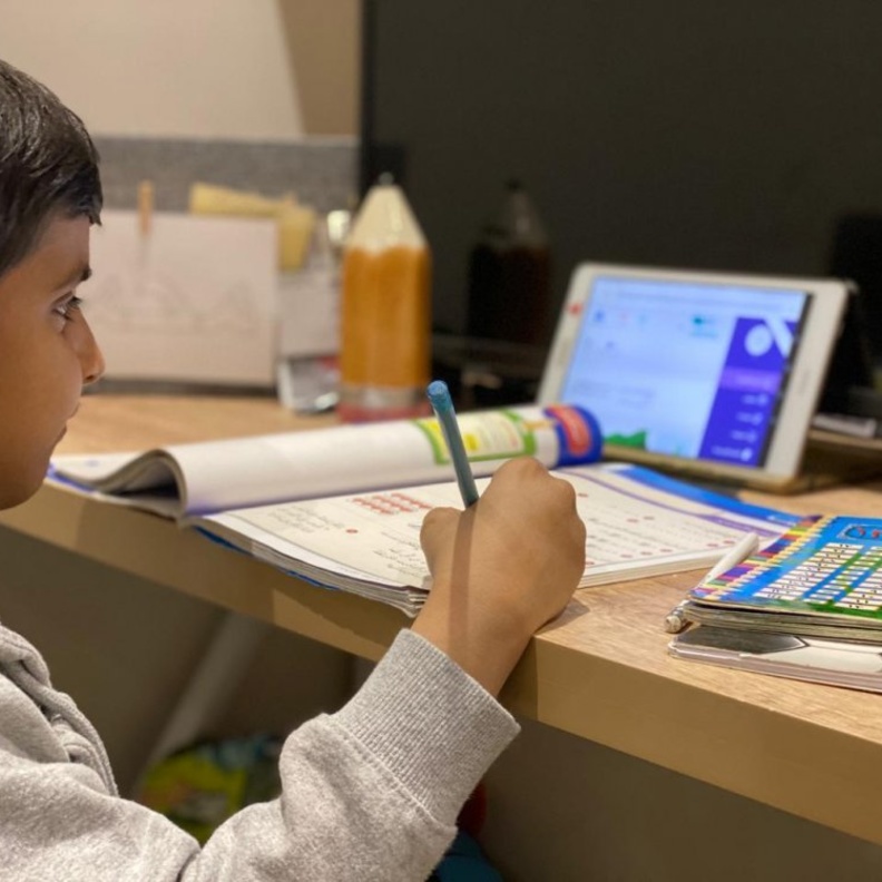 وزارة التعليم تفتتح مراكز الدعم التعليمي الصيفية عبر منصة مدرستي