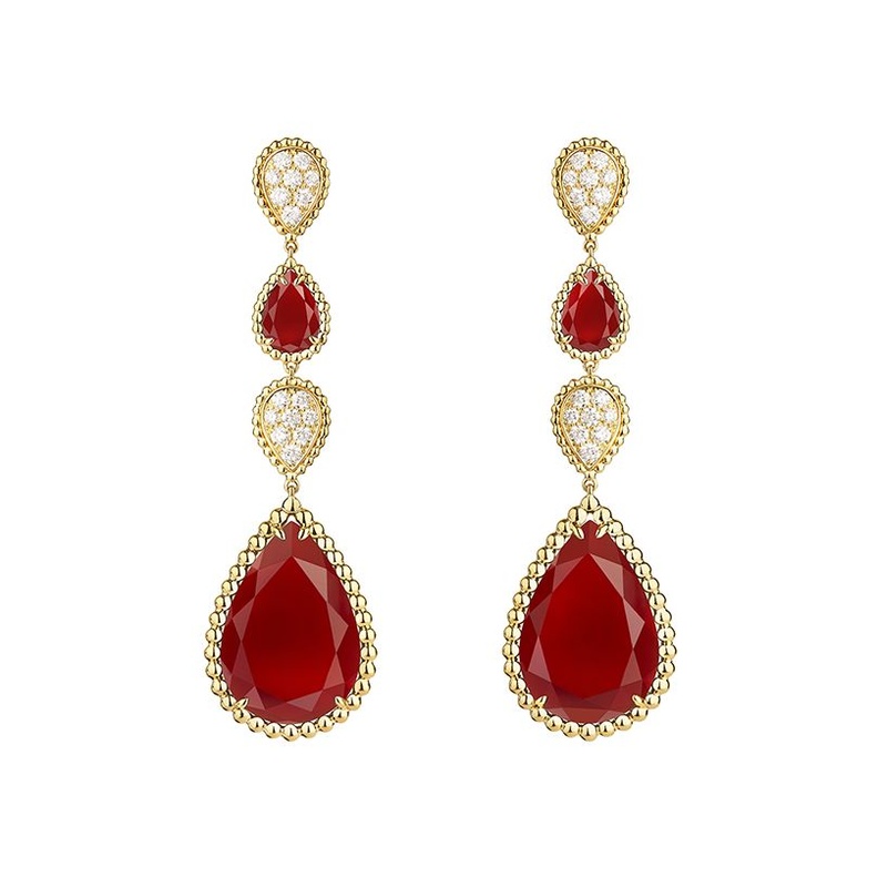 أقراط من بوشرون Boucheron