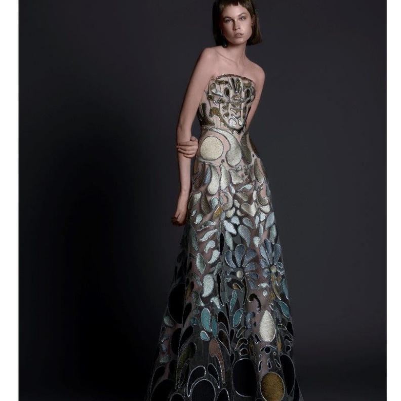 حسين بظاظا يتخلى عن العروض المرتبطة بالمواسم في أحدث مجموعاته Predation لعامي 2021-2022