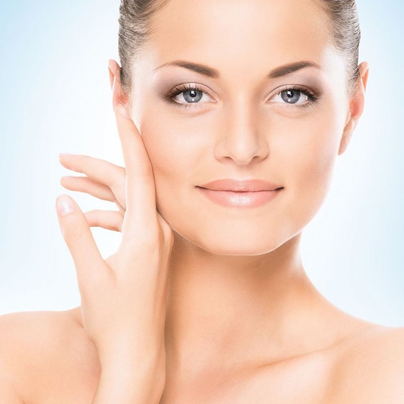 أفضل روتين يومي صباحي للحصول على بشرة نقية وصافية في الصيف