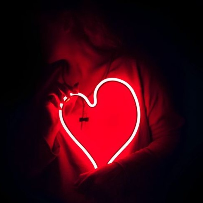 أبراج تتسبب في أذية من تحب بدون قصد