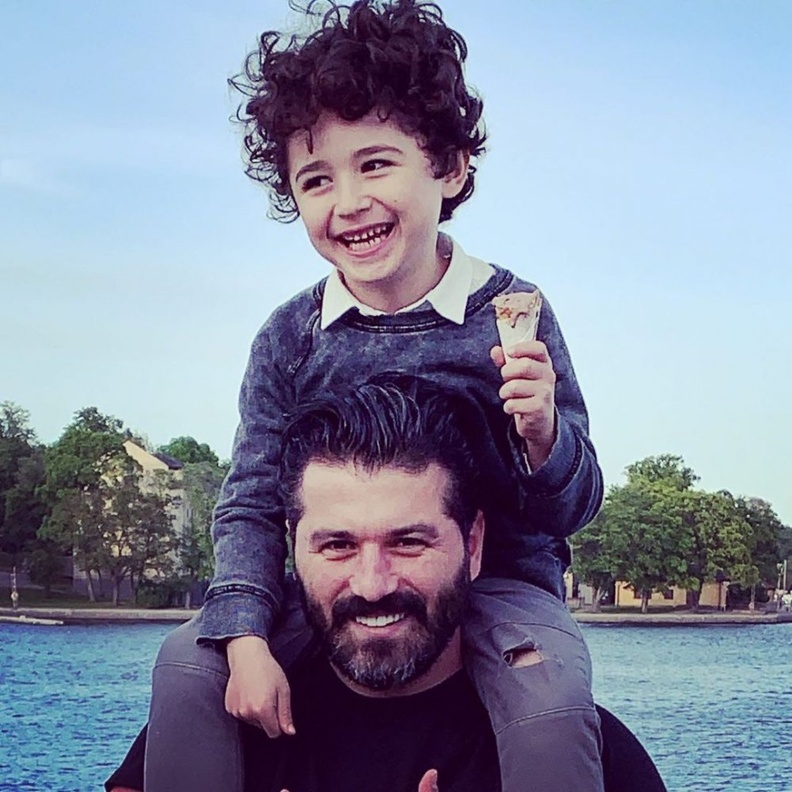 يزن السيد ونجله