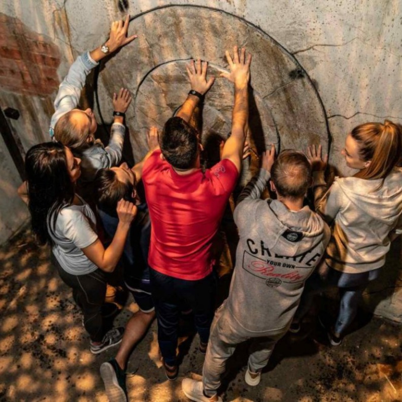 متاهة جامبل دبي.. الوجهة الأمثل لعشاق المغامرة والتحدي في دبي