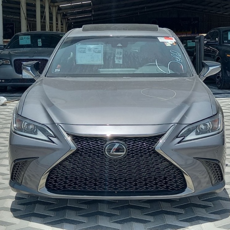 لكزس تعلن عن سيارتها ES 350 F-Sport FF الجديدة كليا