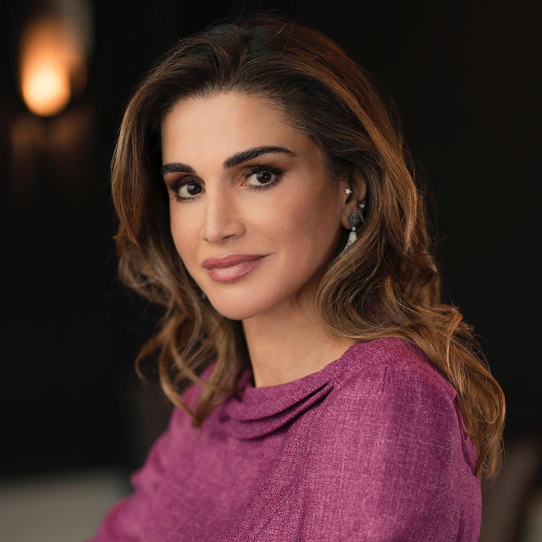  الوان احمر شفاه نيود ومات من وحي الملكة رانيا