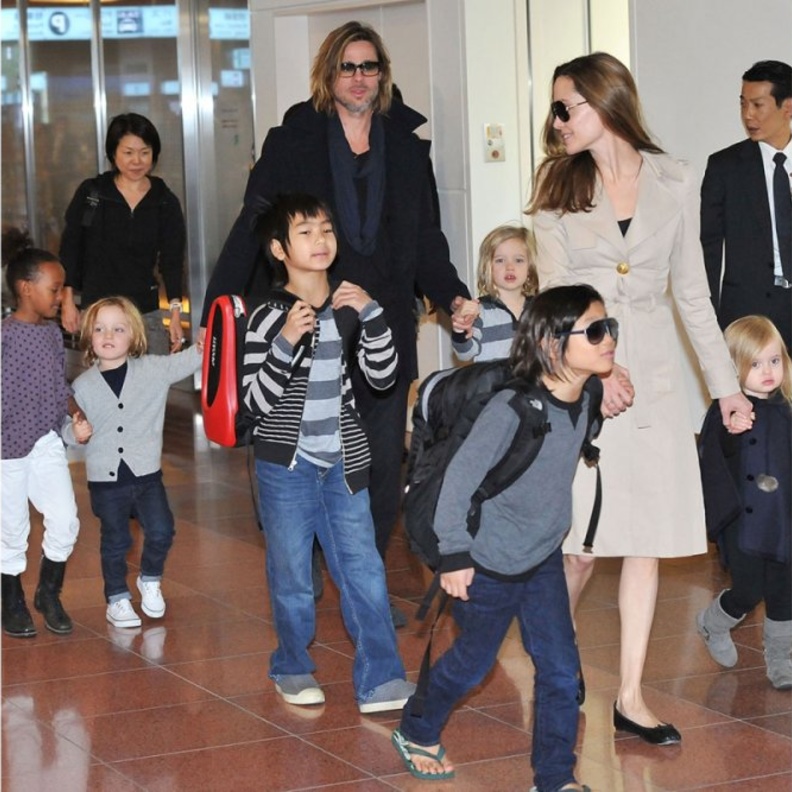 أسرة براد بيت و أنجلينا جولي