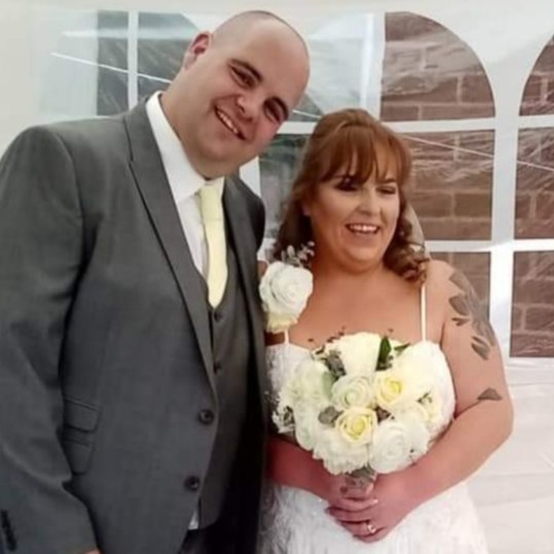 أم دفعت نفقات زفاف أحلام إبنتها بعد وفاتها !