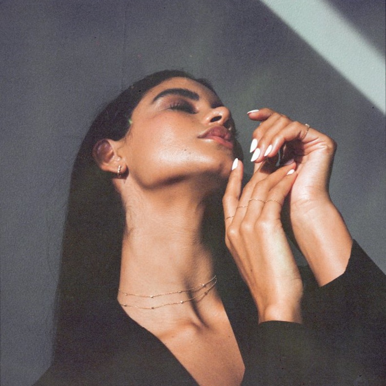 فاين للمجوهرات تتعاون مع ريم ونتاليا كنج لإطلاق تشكيلة Stargazing من المجوهرات الفاخرة والمستدامة