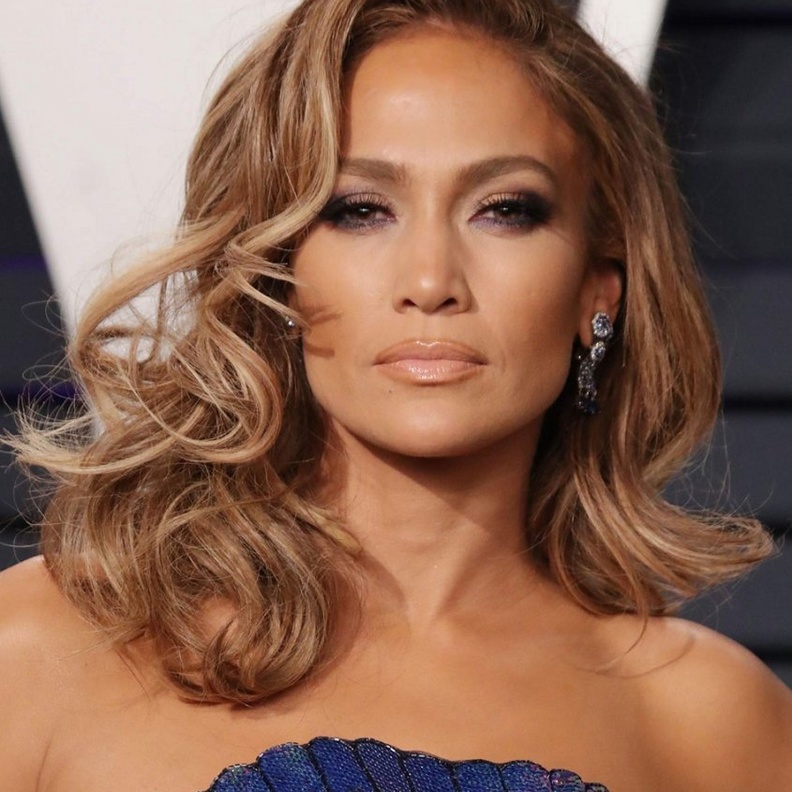  الوان صبغات شعر اللون البني الفاتح من وحي Jennifer Lopez