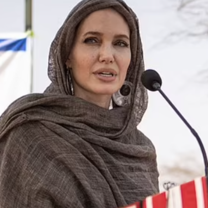 انجلينا جولي